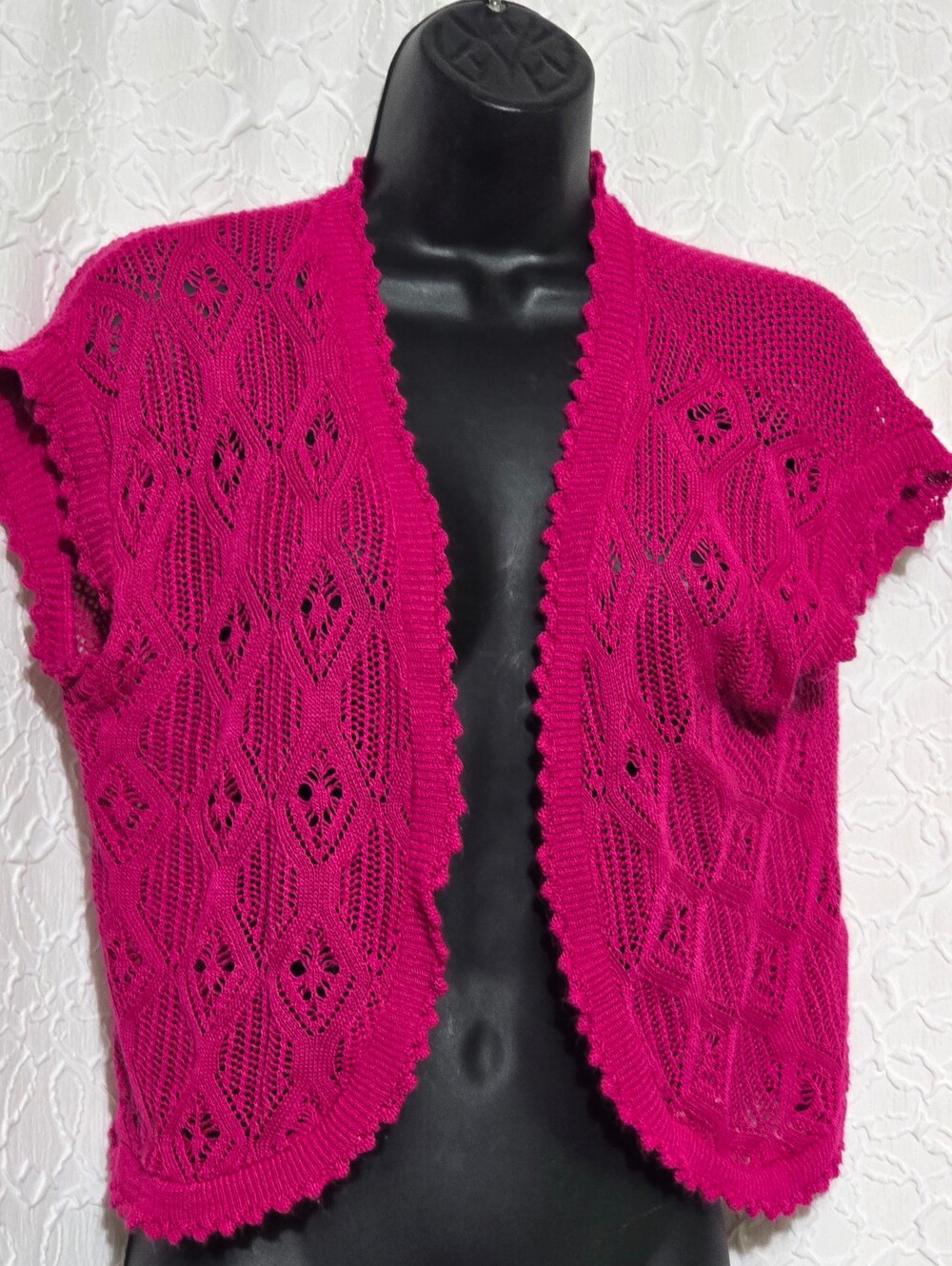 Kim Rogers Hot Pink Cap Sleeve Knit Shrug   Size Medium